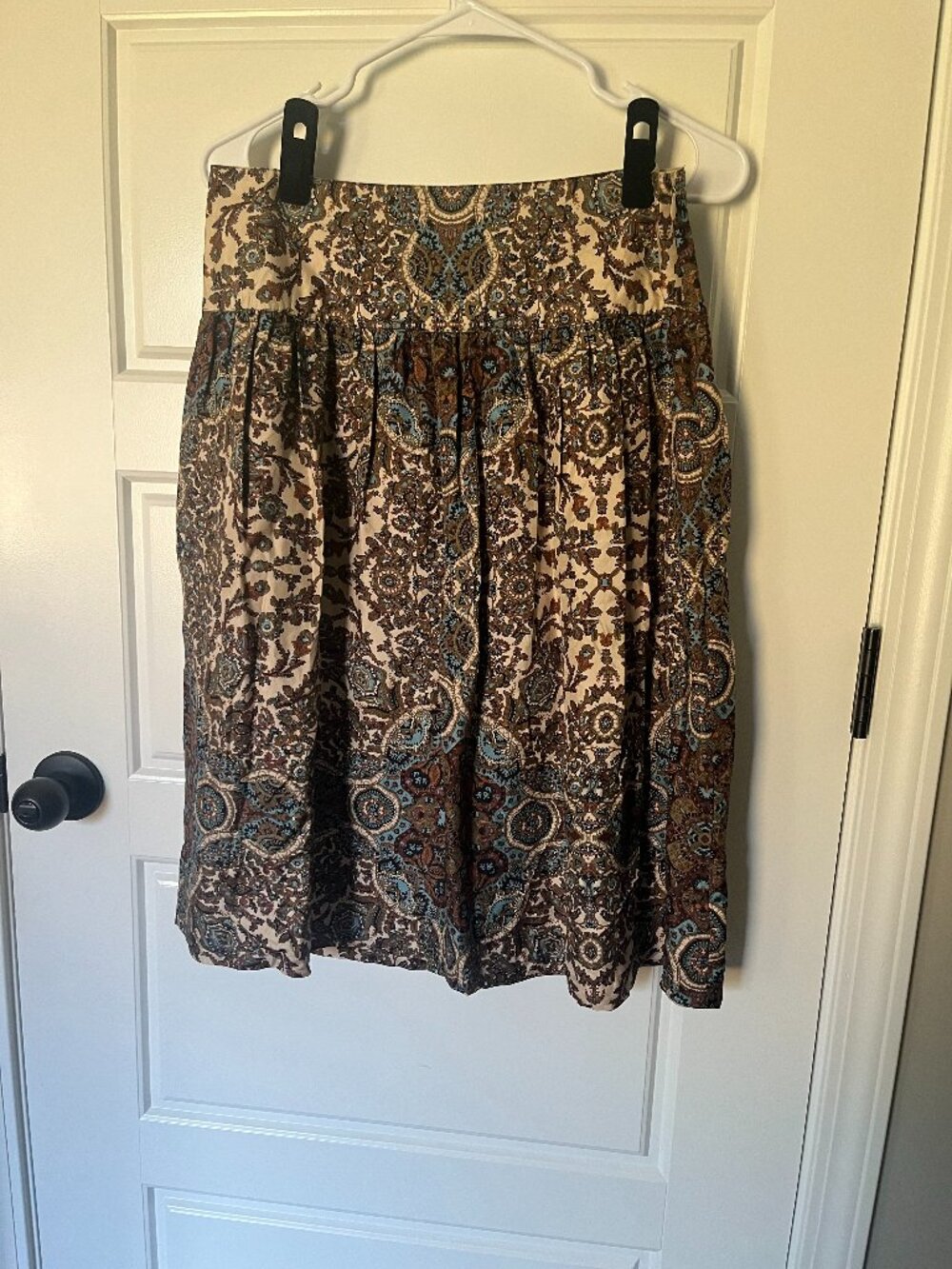 Vintage Banana Republic Silk Patern skirt Size 8